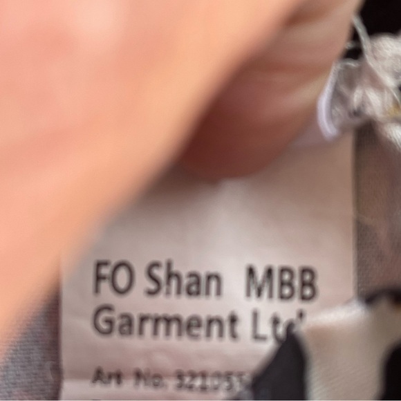 2 Piece Baby Girl Onsie/Pant Set Flutter Sleeves & Elastic Waist - Picture 7 of 9